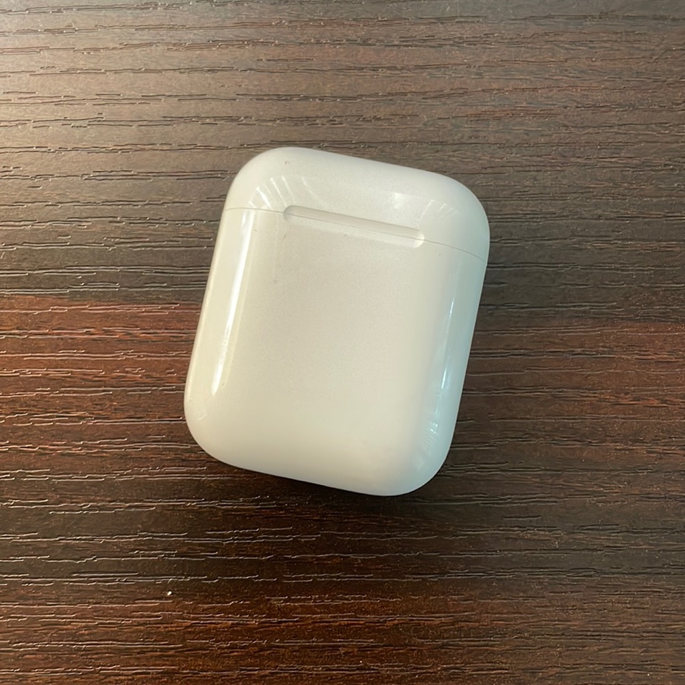 COPY - AirPods (Series 2?)
